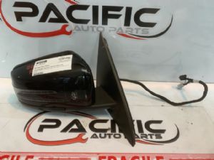 Mercedes-Benz GLA250 X156 2014-2016 RF Door Elec Mirror