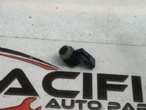 Mitsubishi Triton 5th Gen KJ 2015-on Front Parking Sensor (RF Inner)