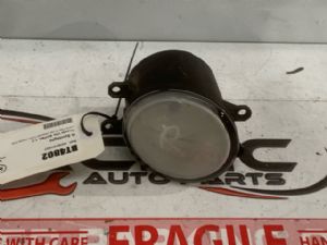 Toyota Vitz SCP90 R Spotlight