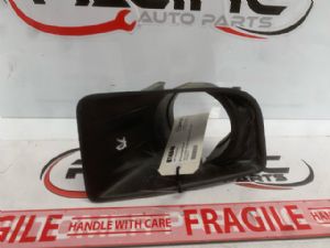 Isuzu D Max TFS85 4WD 2012-12/2015 R Spotlight Bezel