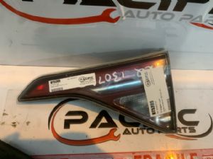 Holden Acadia C1 2017-on R Tailgate Light