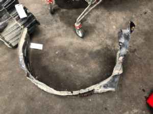 Isuzu D Max TFS85 4WD 2012-12/2015 RF Guard Liner