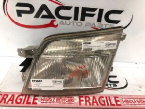 Nissan Caravan Homy E25 2001-2006 L Headlight