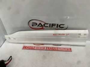 Ford Escape 4th Gen 2020-on LF Door Moulding