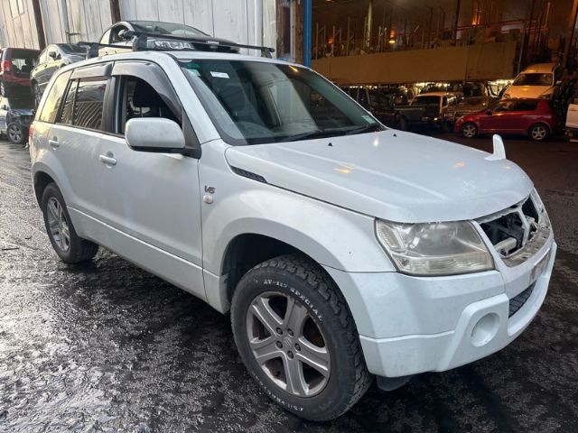 Suzuki Escudo TD54W