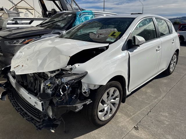 Toyota Corolla ZRE182