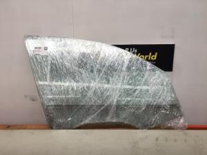 BMW 1 Series 130i 2004-2013 RF Door Glass