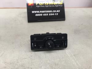 Land Rover Freelander L359 2006-2014 Headlight Switch