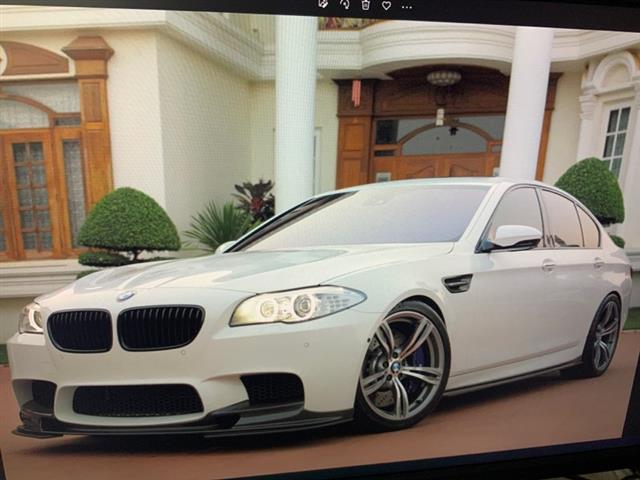 BMW 5 Series  M5