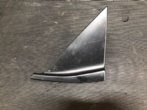 Mitsubishi Outlander GN 2022-on LF Door Mirror Inner Sail Trim