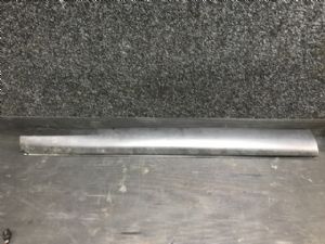 Mitsubishi Outlander GN 2022-on LF Lower Door Moulding