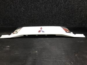 Mitsubishi Outlander GG3 Tailgate Garnish 1 Piece