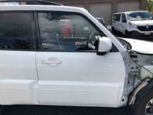 Mitsubishi Pajero V98W RF Door Shell
