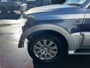 Mitsubishi Pajero V97W LF Guard Mirror
