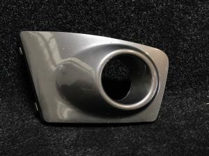 Mitsubishi L200/Triton KB4 R Spotlight Bezel