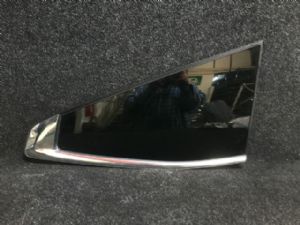 Mitsubishi Pajero Sport KS1 RR Opera Glass