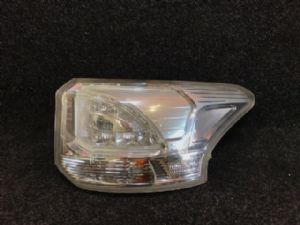 Mitsubishi Outlander GG2W Hybrid R Tail Light (LED)
