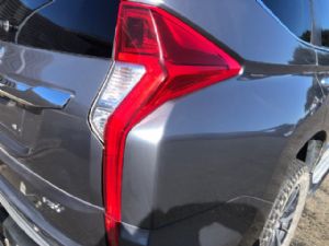 Mitsubishi Pajero Sport KS1 R Tail Light