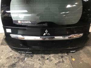 Mitsubishi Pajero Sport KS1 Tailgate Moulding