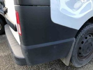 Renault Trafic L2H1 RR Bumper End