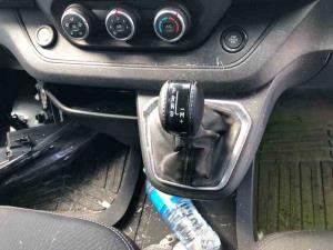 Renault Trafic L2H1 Automatic Shifter Assembly