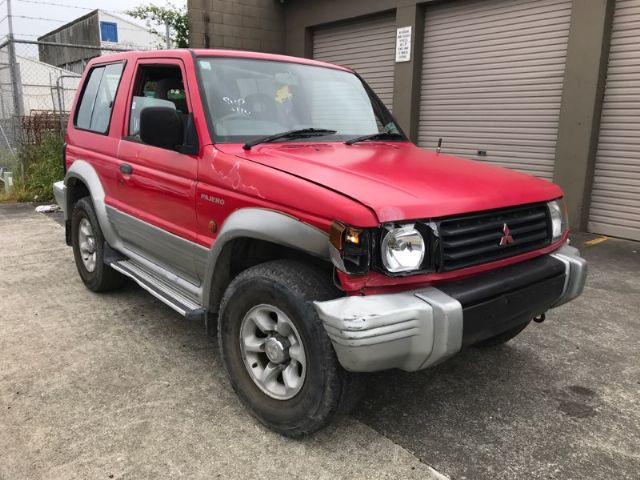 Mitsubishi Pajero V24W