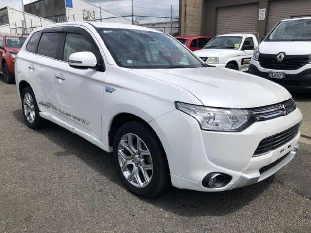 Mitsubishi Outlander GG2W Hybrid
