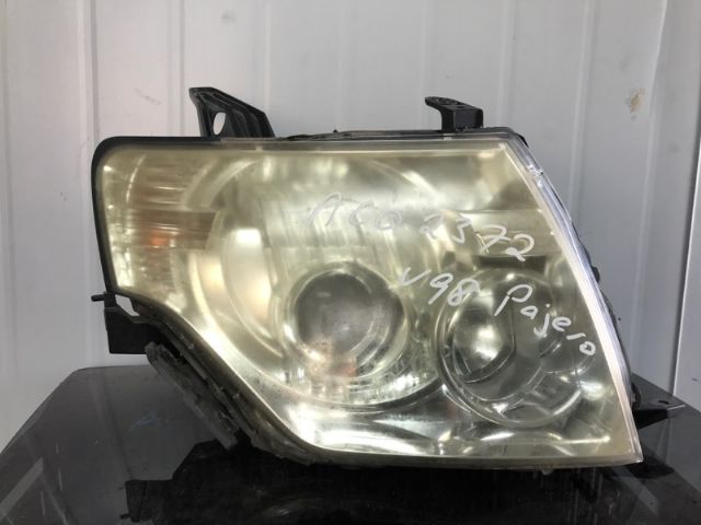 Mitsubishi Pajero V97W R Headlight (HID)