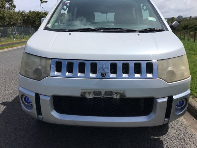 Mitsubishi Delica CV5W