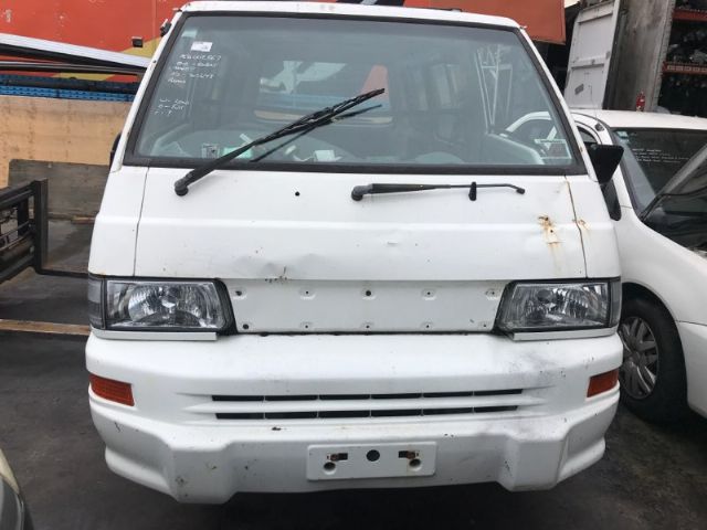 Mitsubishi L300- P04V