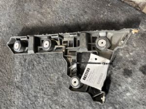 Holden Statesman WL LR Bumper Retainer