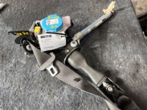 Holden Statesman WL RF Seat Belt