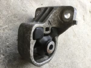 Subaru Outback BR 2009-2012 Front Engine Mount