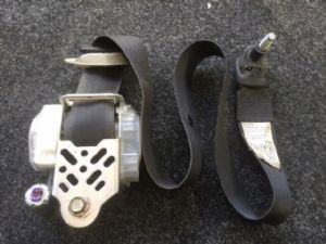 Subaru Outback BR 2009-2012 RF Seat Belt