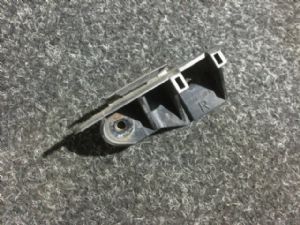 Subaru Lancaster BH 1998-2001 RF Guard Bracket