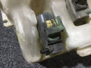 Subaru Lancaster BH 1998-2001 Washer Bottle Motor Front