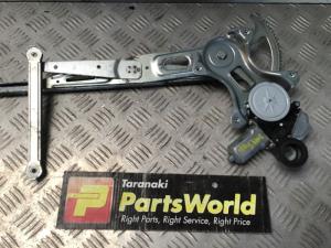 Toyota Vitz NCP131 RF Door Elec Regulator