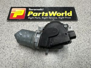 Toyota Vitz NCP131 Front Wiper Motor