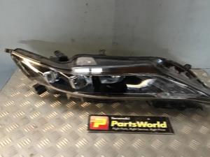 Toyota Harrier AVU65  2013-2017 R Headlight (LED)