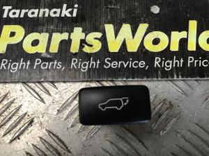 Lexus RX350 GGL15 Tailgate Release Switch