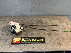 Toyota Ractis NSP120 2010-2017 RF Door Lock Mech