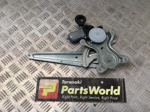 Toyota Vitz NCP131 RR Door Elec Regulator