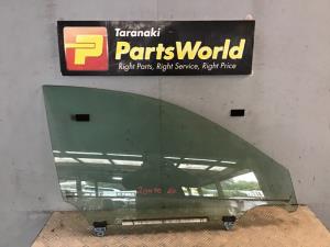Lexus IS F USE20 RF Door Glass