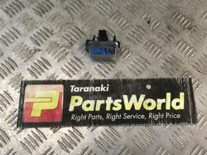 Toyota Ractis NSP120 2010-2017 Number Plate Light