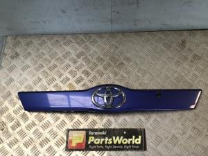 Toyota Ractis NSP120 2010-2017 Tailgate Garnish 1 Piece