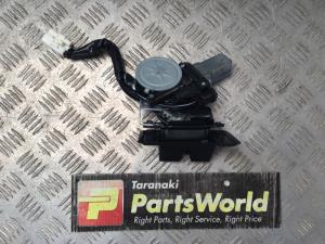 Lexus NX NX300h AYZ15 2015-2021 Tailgate Lock Assy