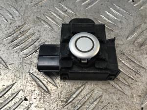 Toyota Crown GRS200 2008-2012 Rear Parking Sensor