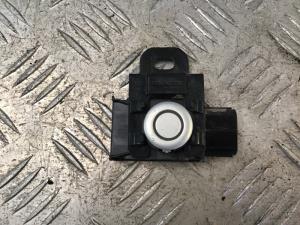 Toyota Crown GRS200 2008-2012 Rear Parking Sensor