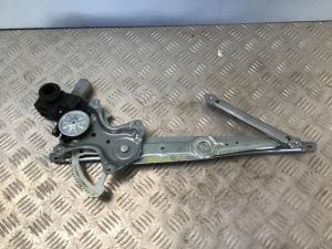 Lexus IS200-T ASE30 RF Door Elec Regulator