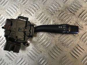 Toyota Fielder ZZE122 Headlight Switch